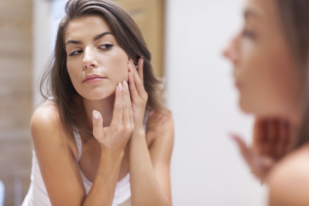 PIEL ALÍPICA O SECA . . 🍀Es una piel - COUCO Cosmetología